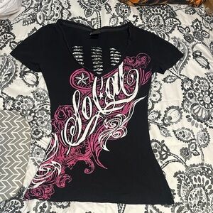 Stylish Black and Pink Graphic Women's Tee